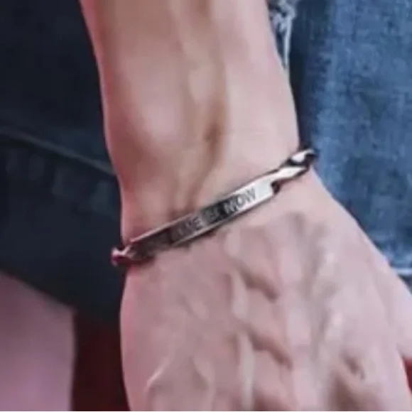 Steel hammered bracelet - Picture 3 of 6